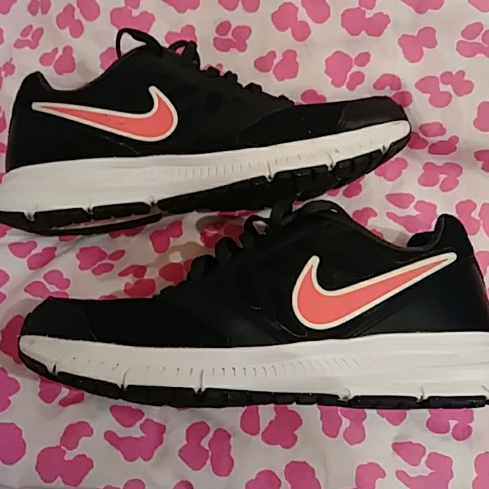 Nike downshifters